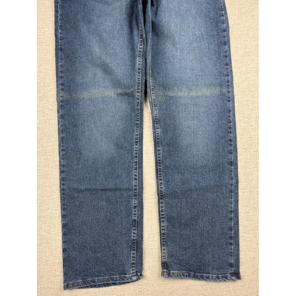 Wrangler Authentics Men's 38x34 Straight Leg Blue Medium Waste Jeans